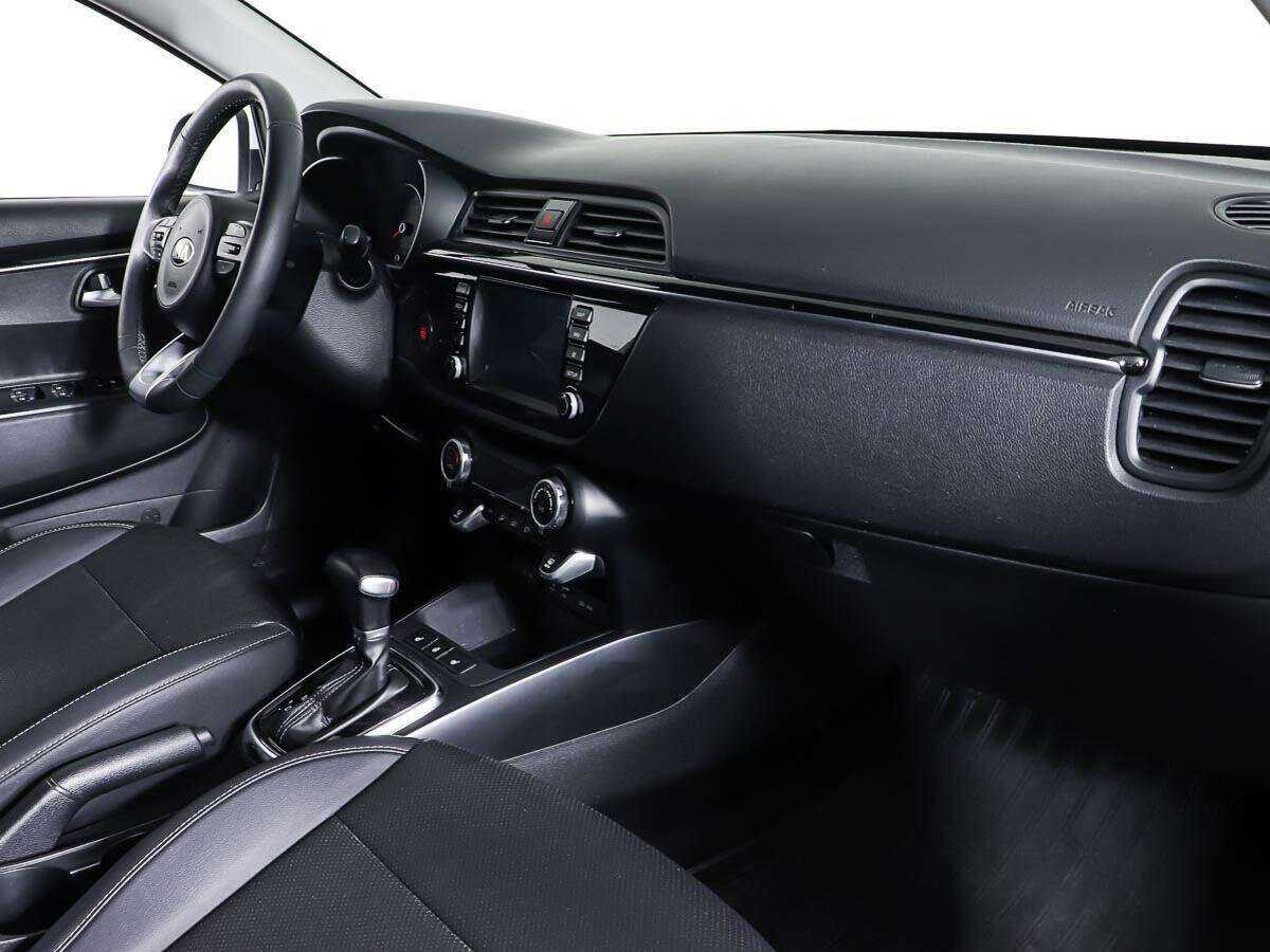 Купить Kia Rio, 2017, 48 173 км, фото №9