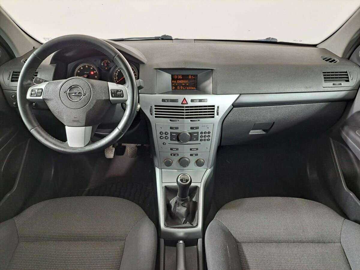 Купить Opel Astra, 2012, 210 557 км, фото №12