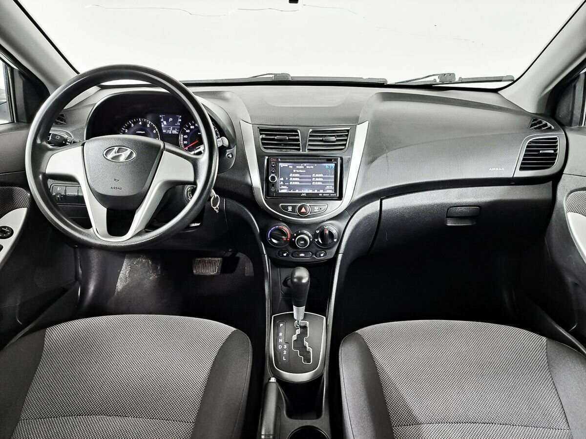 Купить Hyundai Solaris, 2013, 179 198 км, фото №12