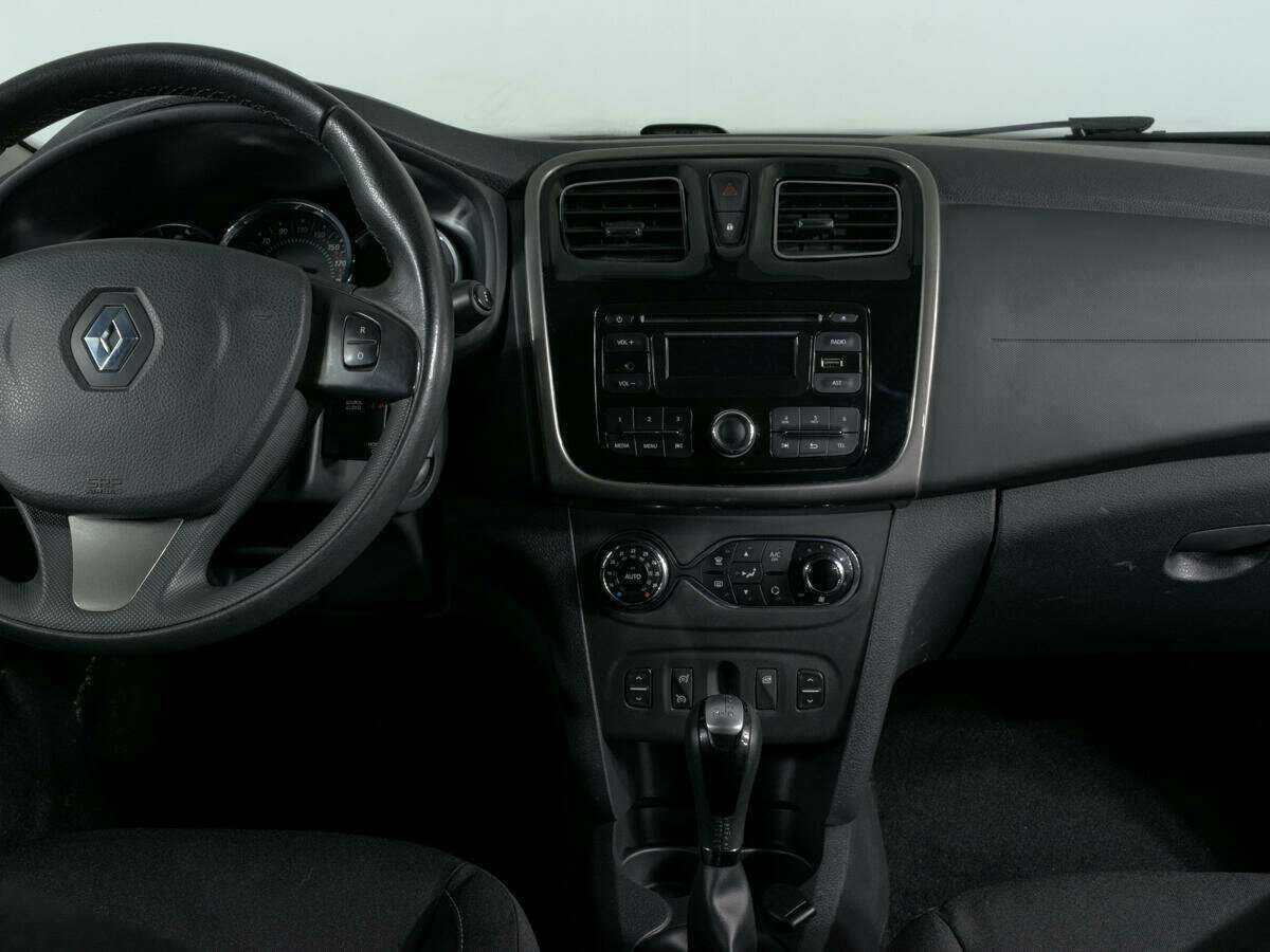 Купить Renault Sandero Stepway, 2017, 86 000 км, фото №8