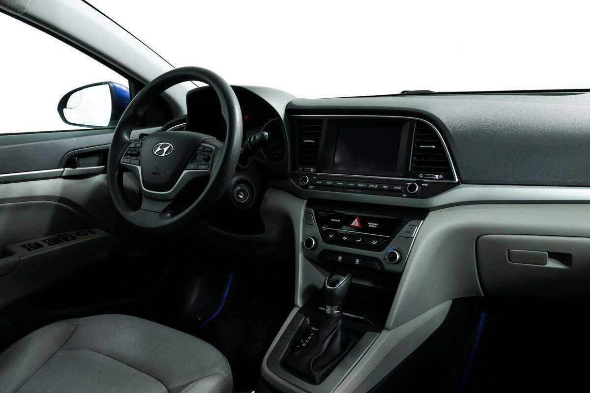 Купить Hyundai Elantra, 2016, 141 140 км, фото №9