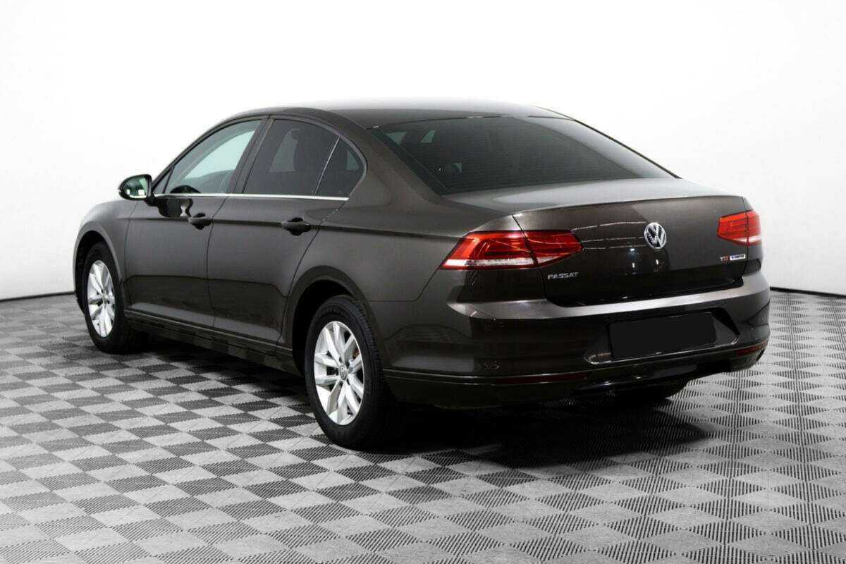 Купить Volkswagen Passat, 2016, 130 800 км, фото №7