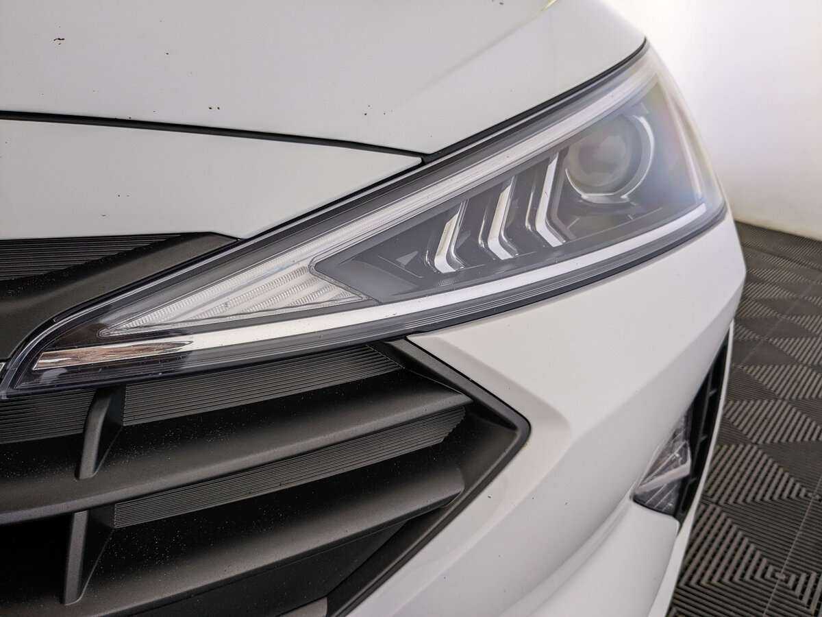 Купить Hyundai Elantra, 2020, 68 111 км, фото №11