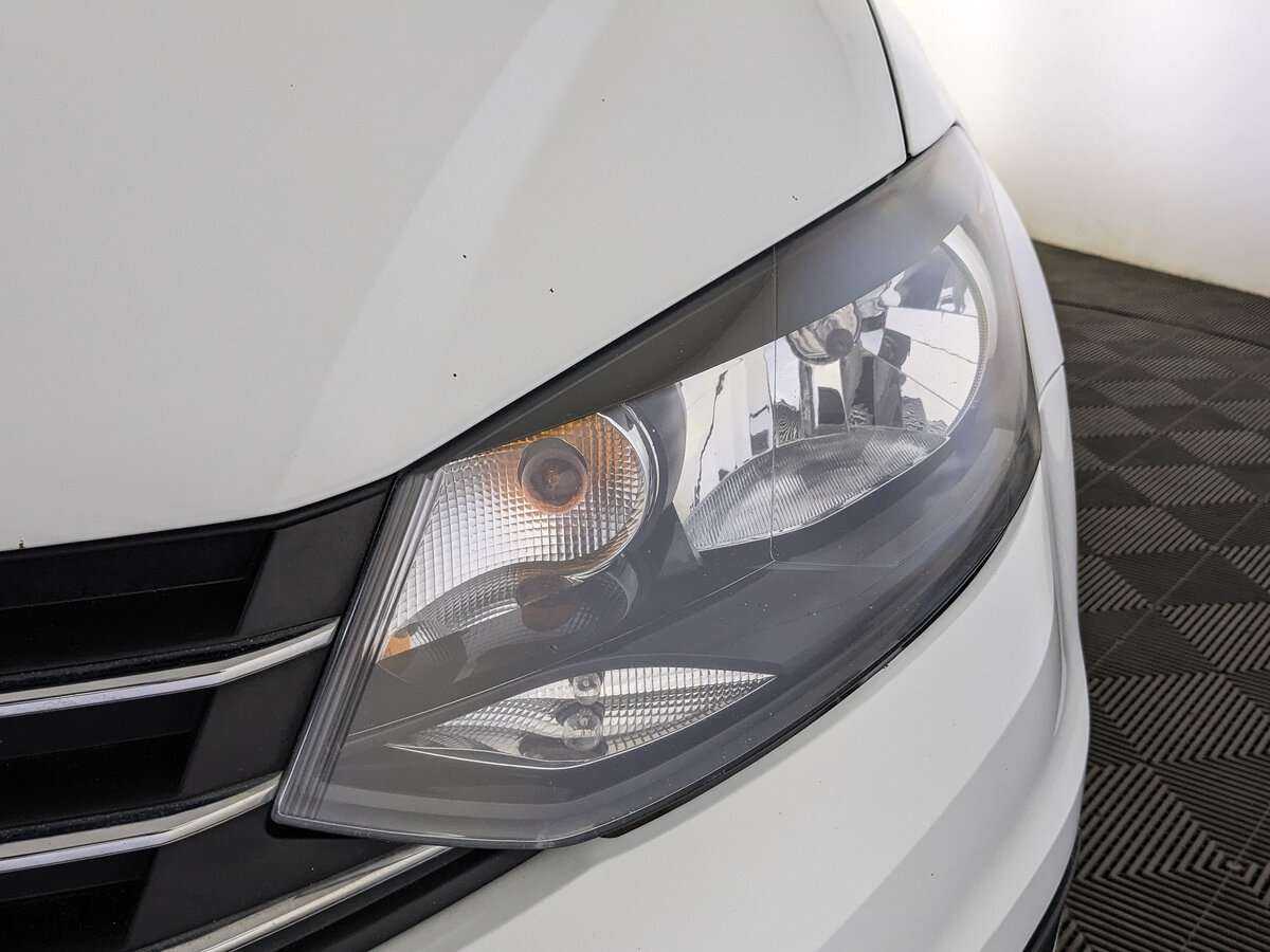 Купить Volkswagen Polo, 2018, 104 329 км, фото №11