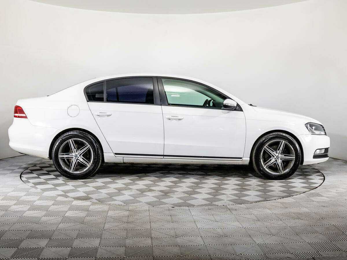 Купить Volkswagen Passat, 2012, 279 510 км, фото №4