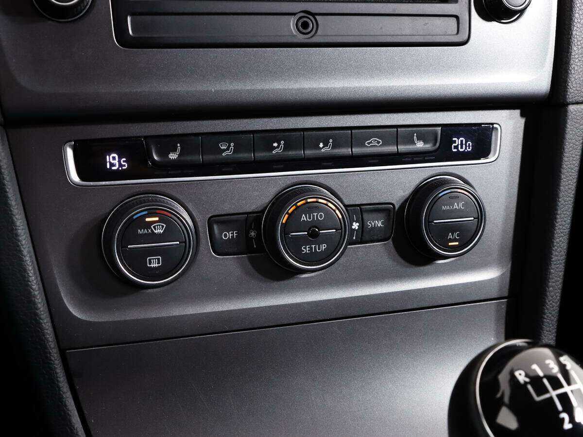 Купить Volkswagen Golf, 2013, 180 906 км, фото №12