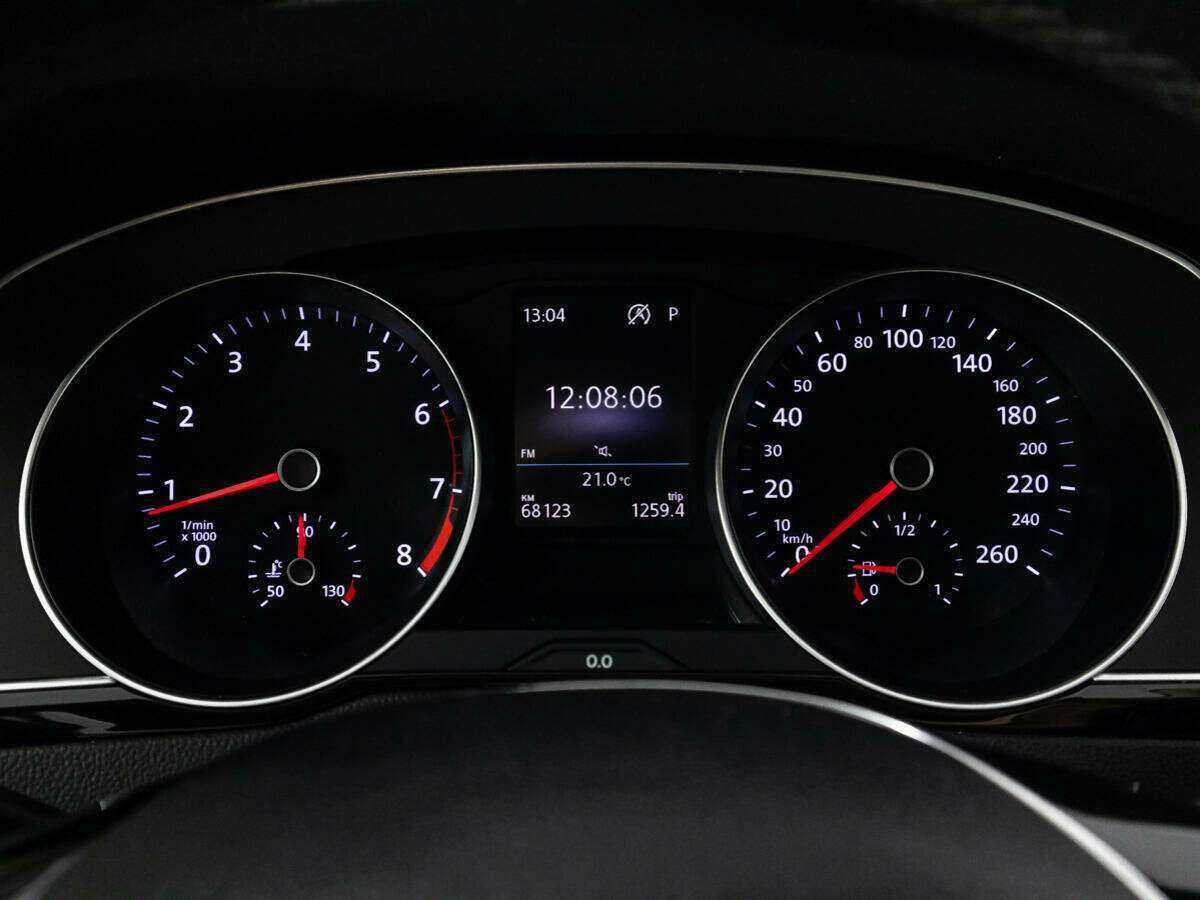 Купить Volkswagen Passat, 2017, 68 113 км, фото №12