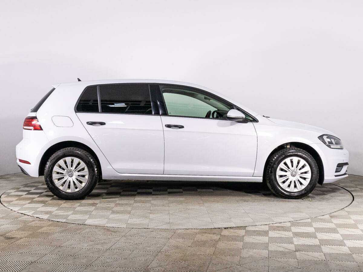 Купить Volkswagen Golf, 2018, 87 183 км, фото №4