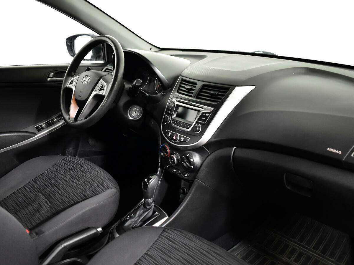 Купить Hyundai Solaris, 2015, 150 953 км, фото №9