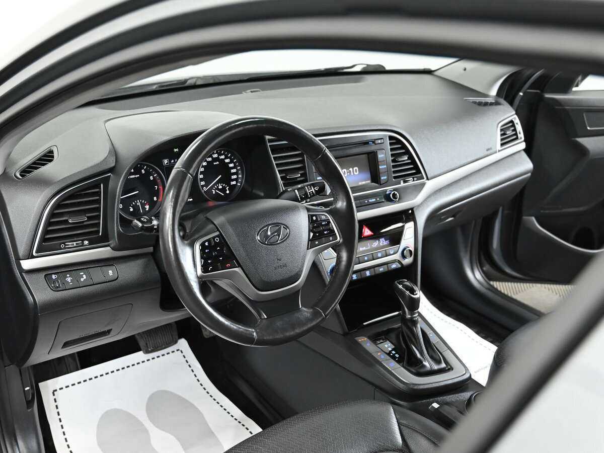Купить Hyundai Elantra, 2018, 96 000 км, фото №8