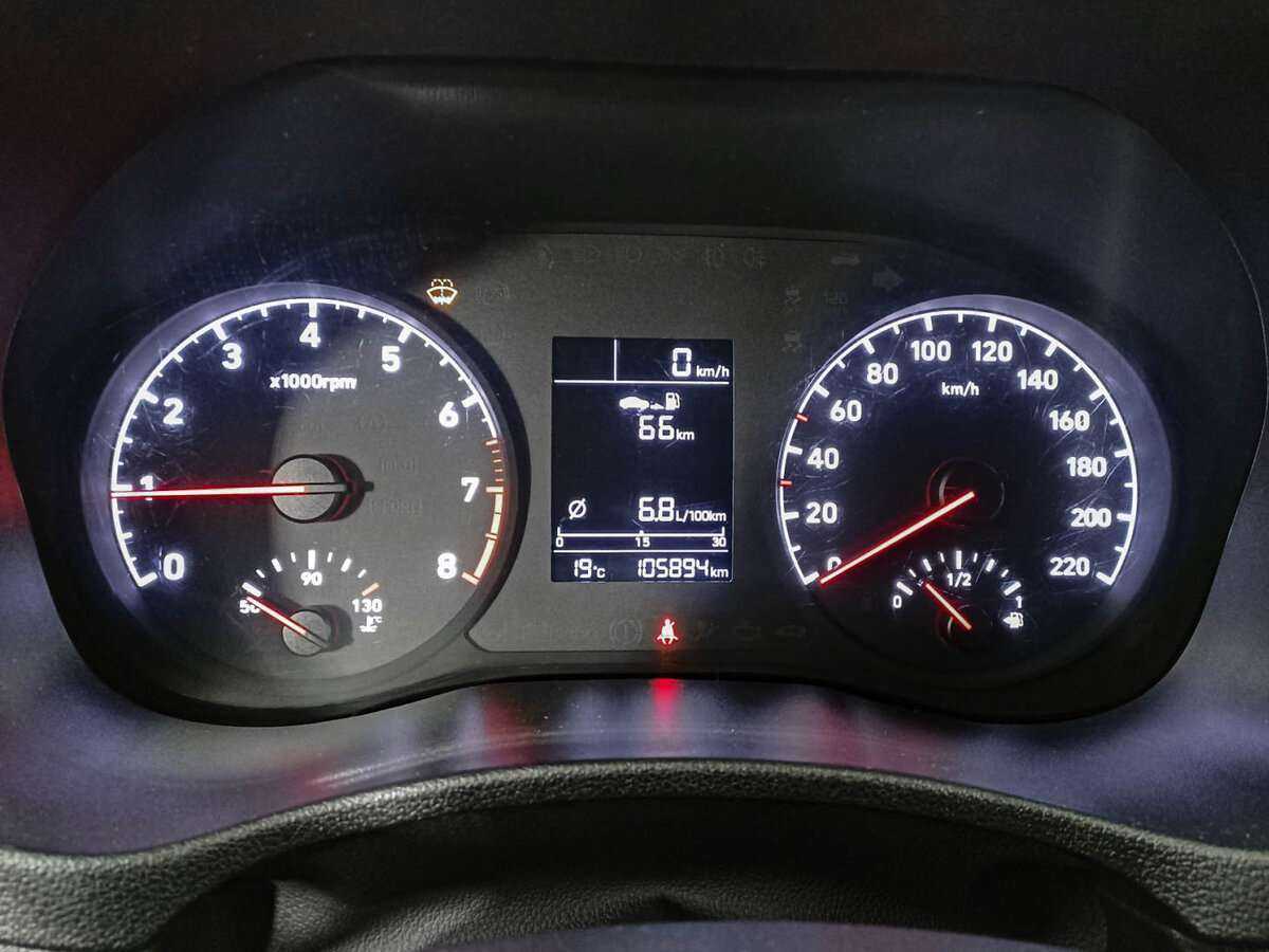 Купить Hyundai Solaris, 2018, 105 877 км, фото №13