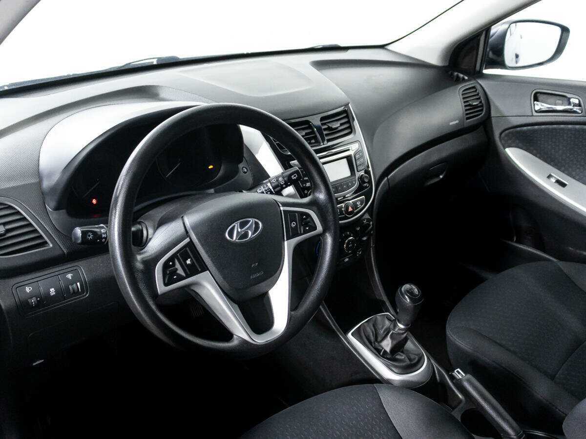 Купить Hyundai Solaris, 2012, 133 410 км, фото №10