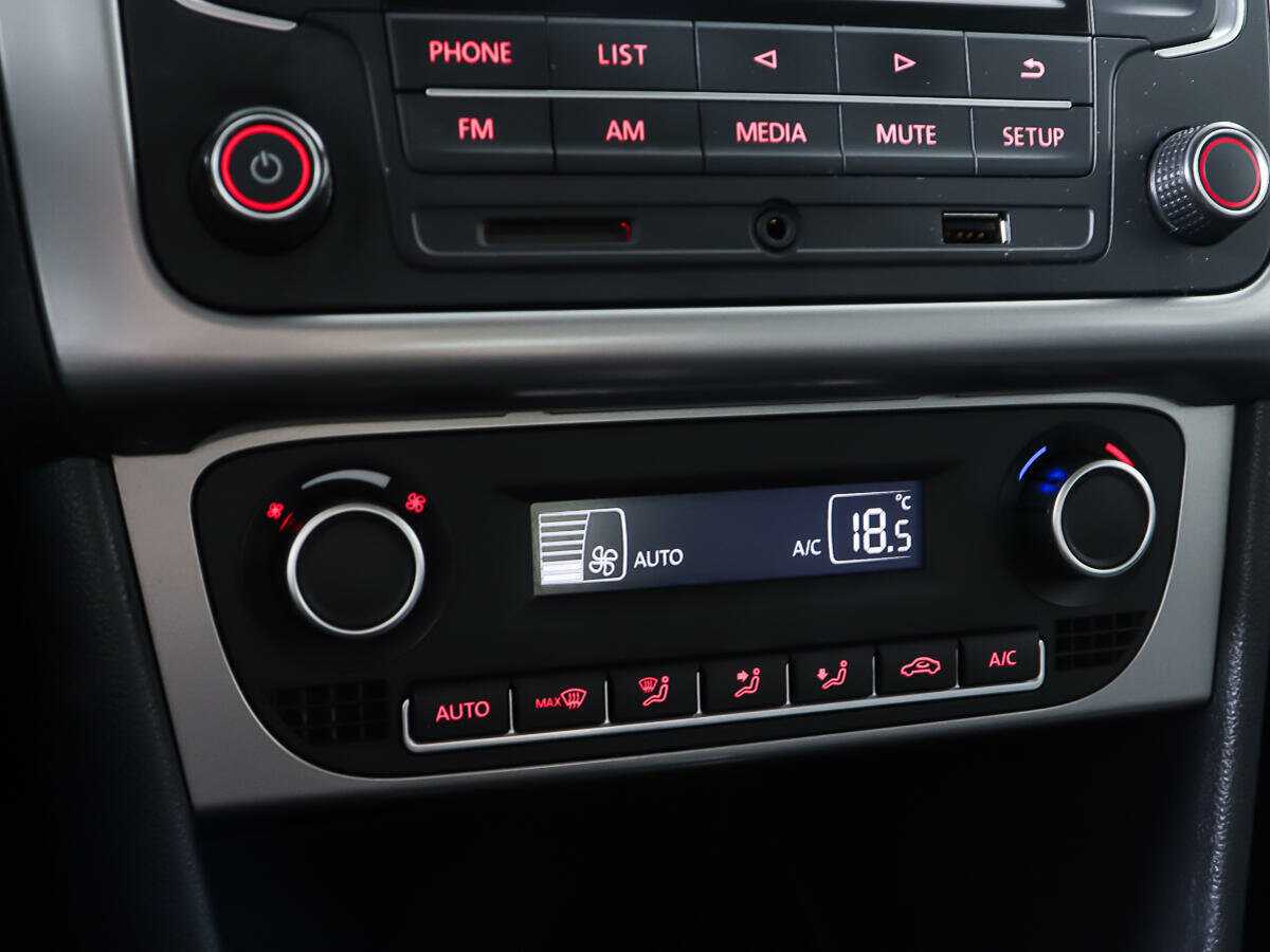 Купить Volkswagen Polo, 2016, 109 805 км, фото №16