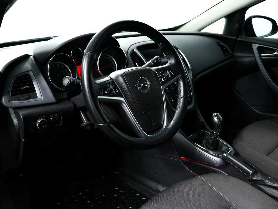 Купить Opel Astra GTC, 2012, 109 000 км, фото №13