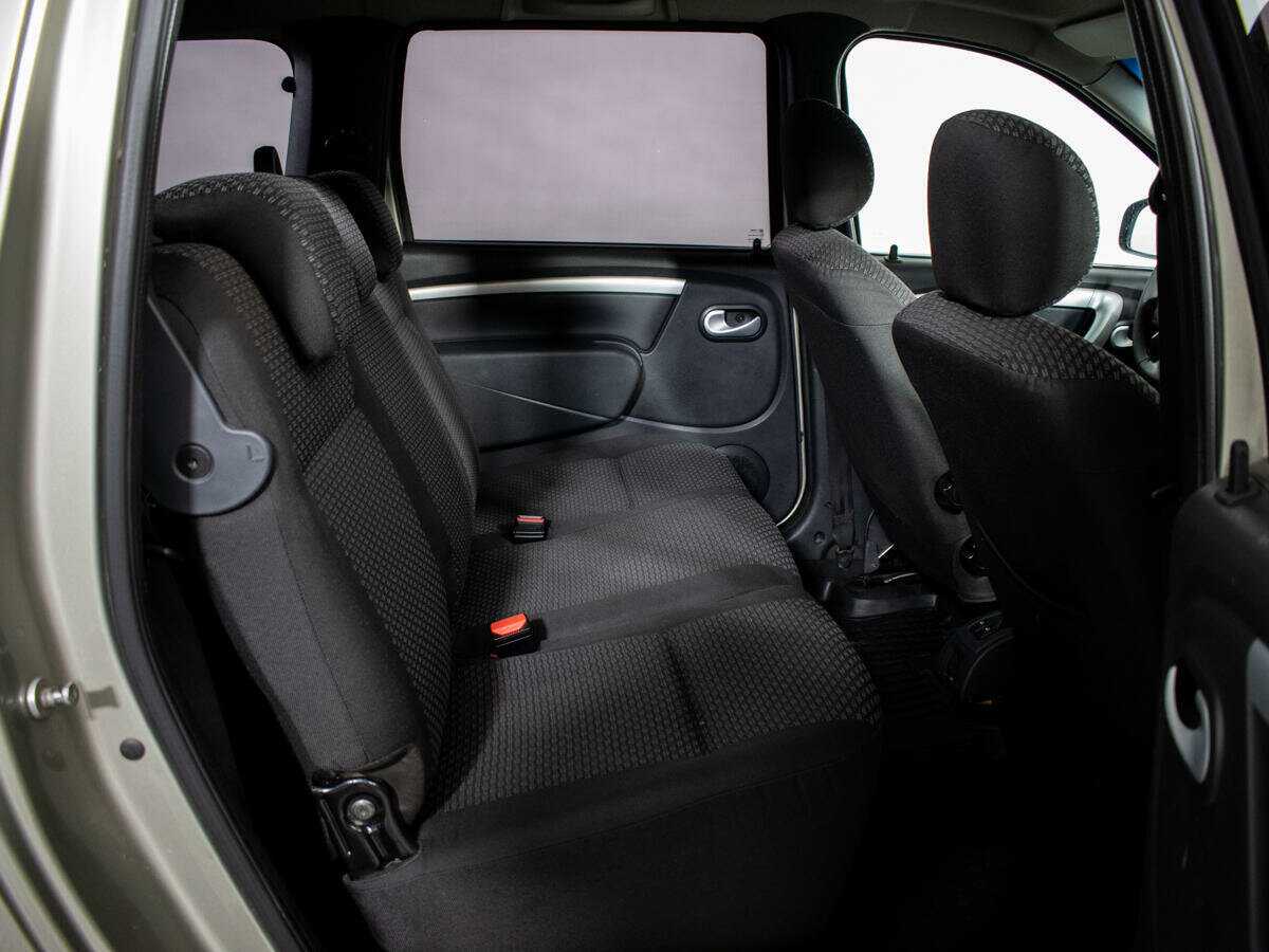 Купить Lada (ВАЗ) Largus, 2014, 301 885 км, фото №6