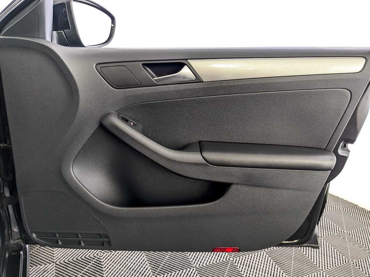Купить Volkswagen Jetta, 2015, 153 855 км, фото №19