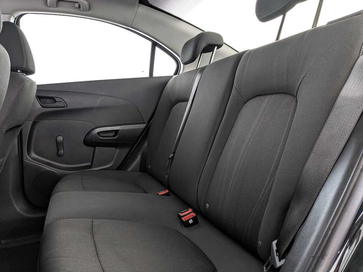 Купить Chevrolet Aveo, 2014, 83 759 км, фото №10