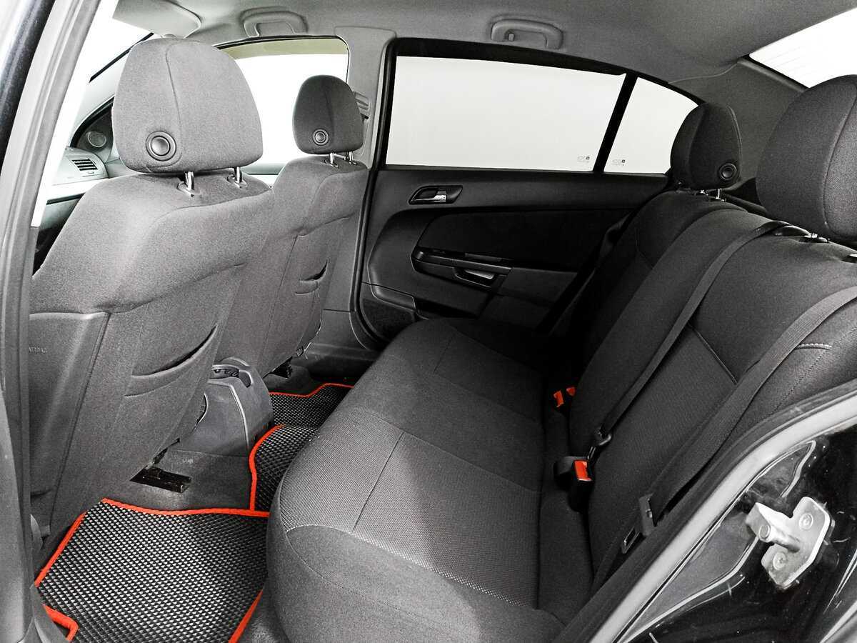 Купить Opel Astra, 2012, 237 479 км, фото №10