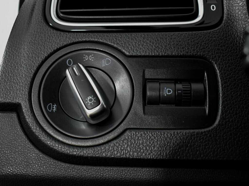 Купить Volkswagen Polo, 2018, 97 446 км, фото №10