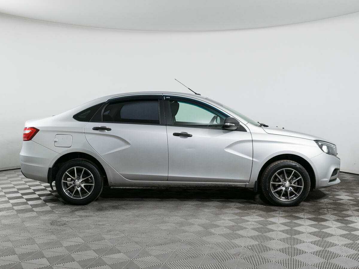 Купить Lada (ВАЗ) Vesta, 2017, 160 000 км, фото №4