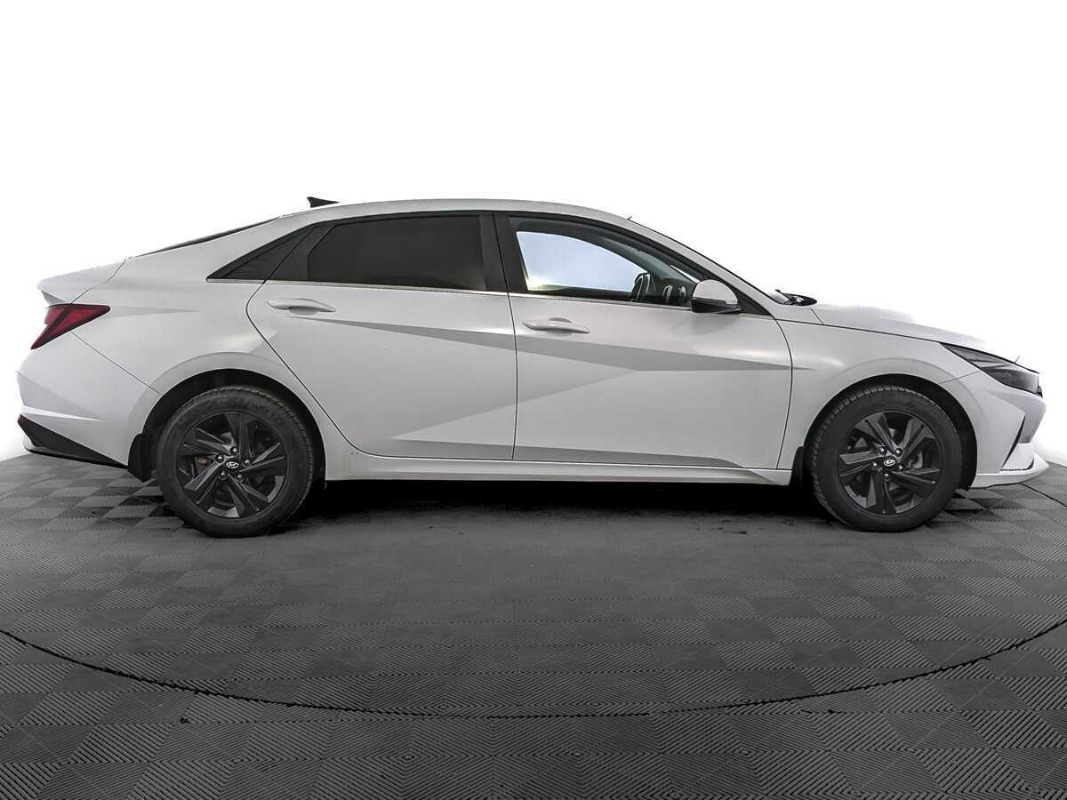 Купить Hyundai Elantra, 2021, 101 404 км, фото №4