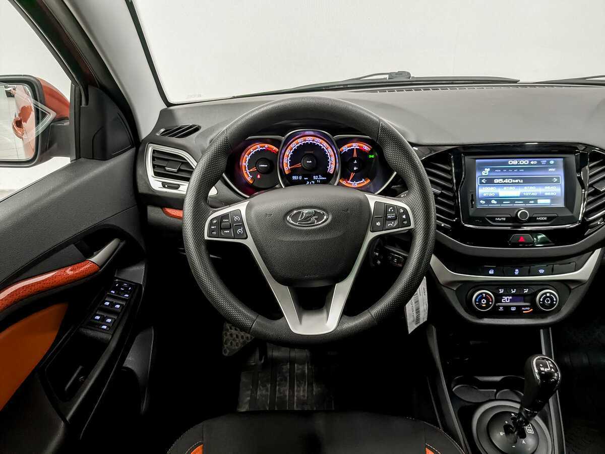 Купить Lada (ВАЗ) Vesta SW Cross, 2019, 99 311 км, фото №20