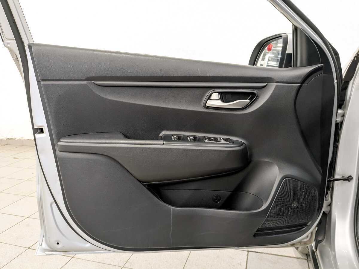 Купить Kia Rio X-Line, 2020, 180 457 км, фото №19