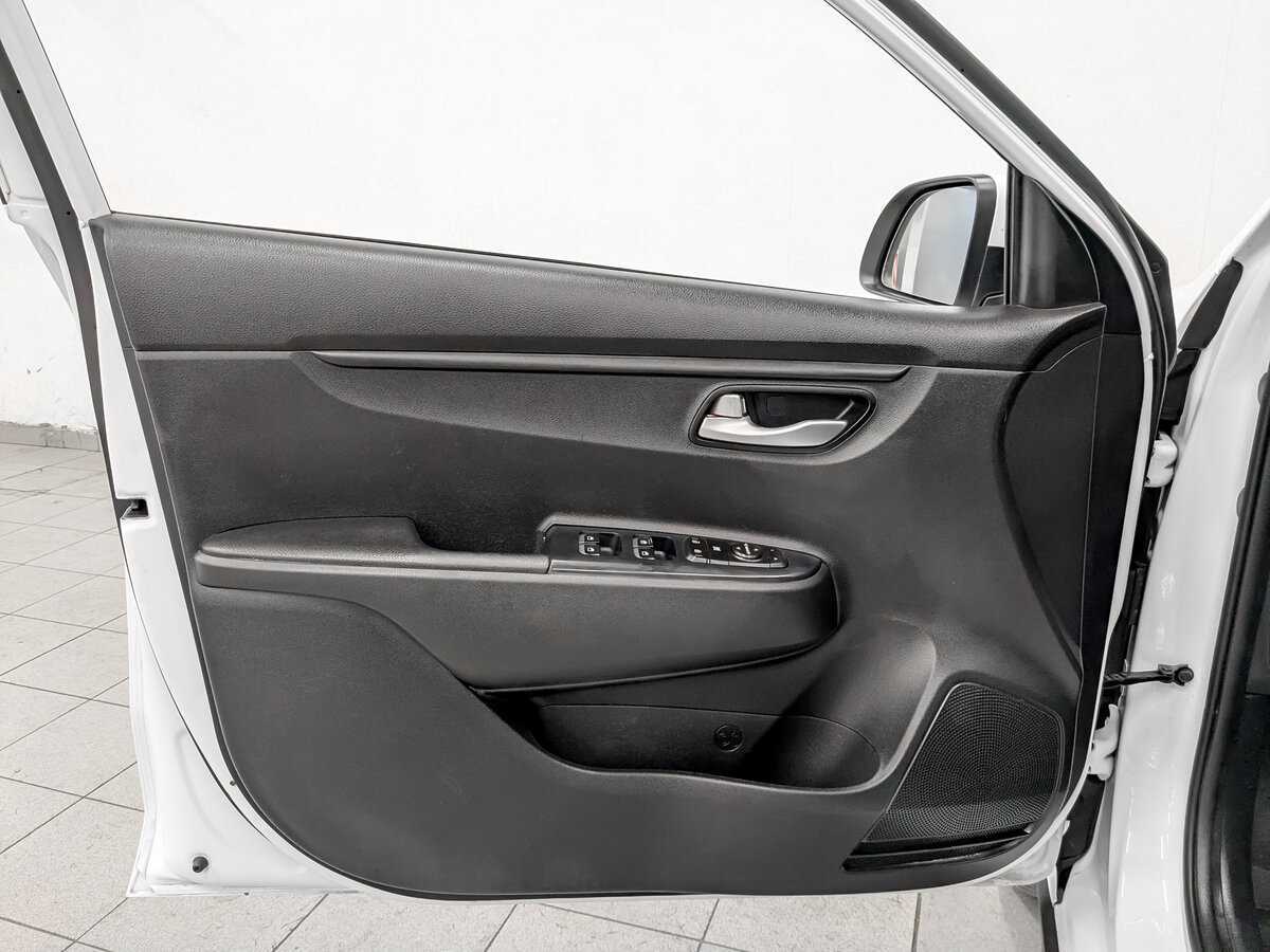 Купить Kia Rio X-Line, 2020, 189 068 км, фото №17