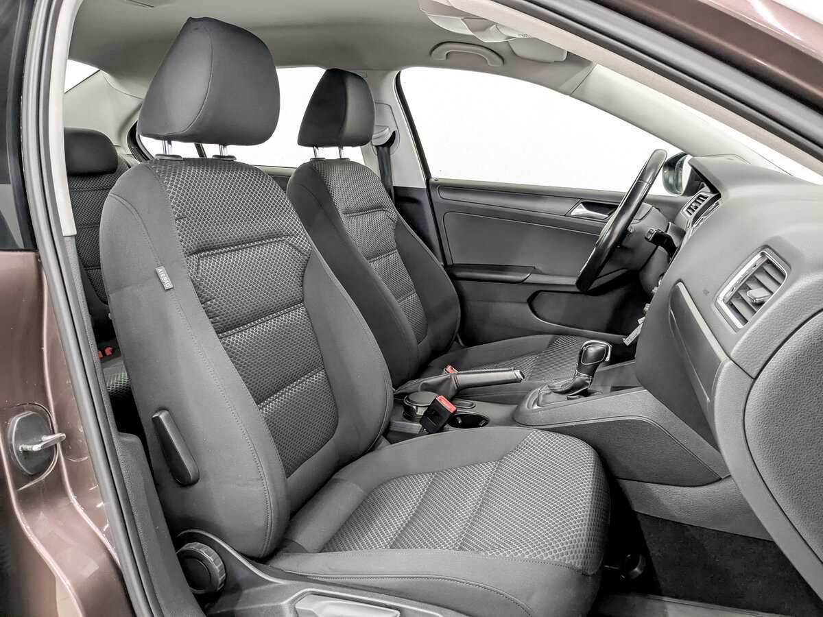 Купить Volkswagen Jetta, 2014, 129 595 км, фото №22