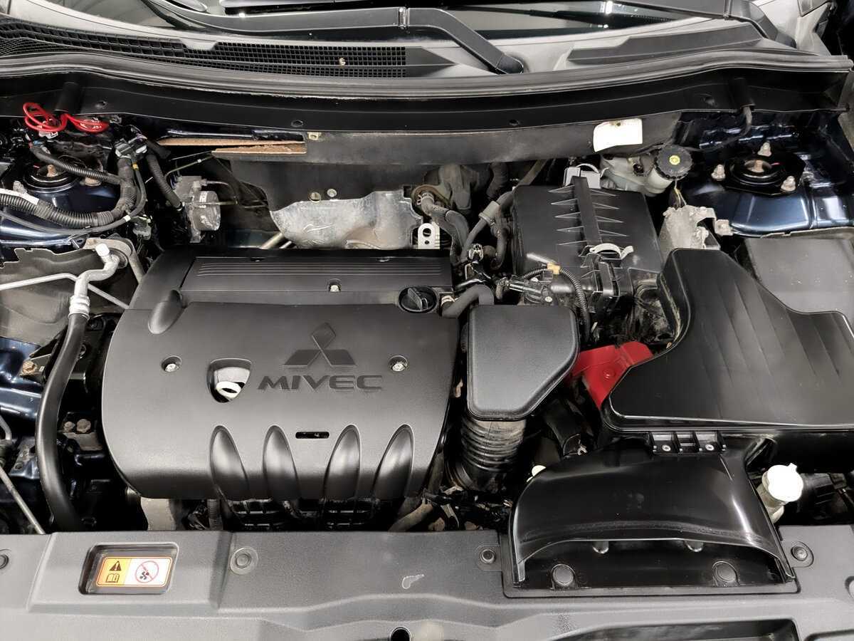 Купить Mitsubishi Outlander, 2017, 168 002 км, фото №9