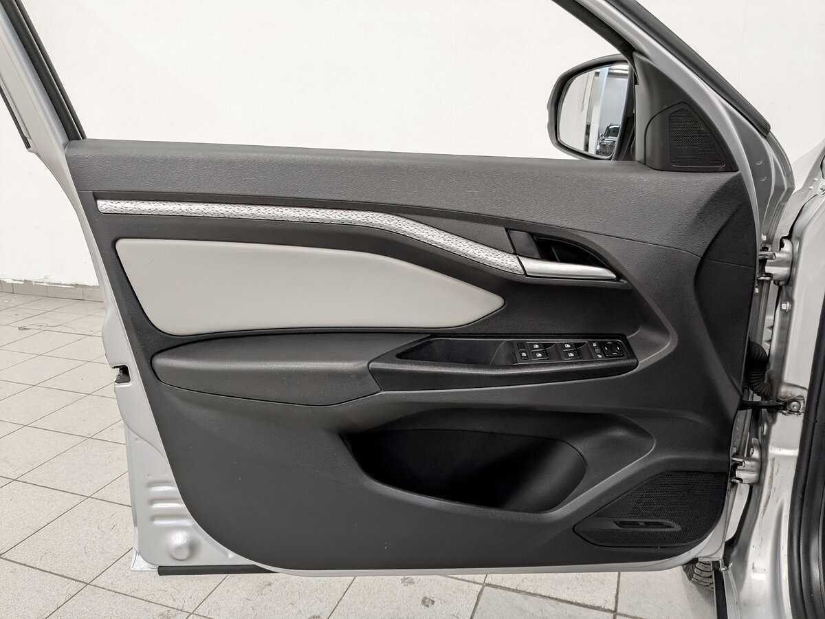 Купить Lada (ВАЗ) Vesta SW Cross, 2019, 67 452 км, фото №17