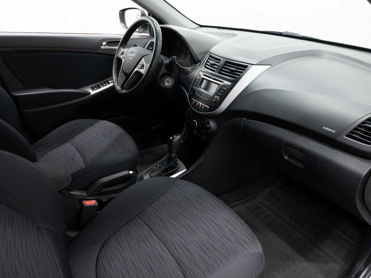 Купить Hyundai Solaris, 2015, 244 000 км, фото №10