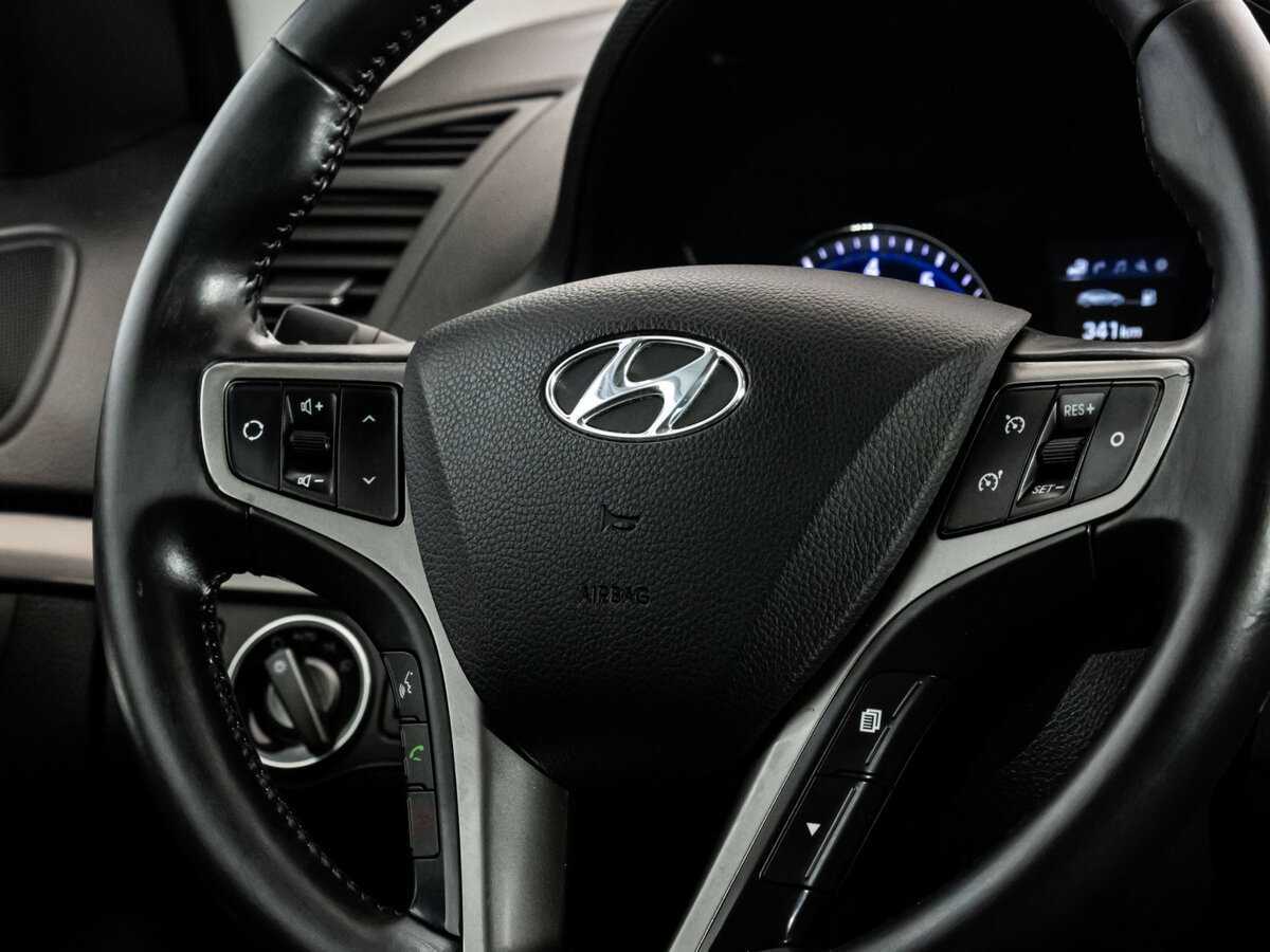 Купить Hyundai i40, 2015, 165 210 км, фото №10