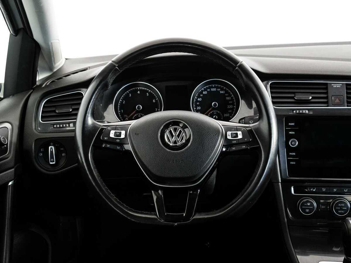 Купить Volkswagen Golf, 2018, 107 337 км, фото №10