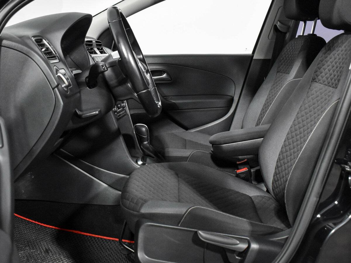 Купить Volkswagen Polo, 2018, 99 895 км, фото №10