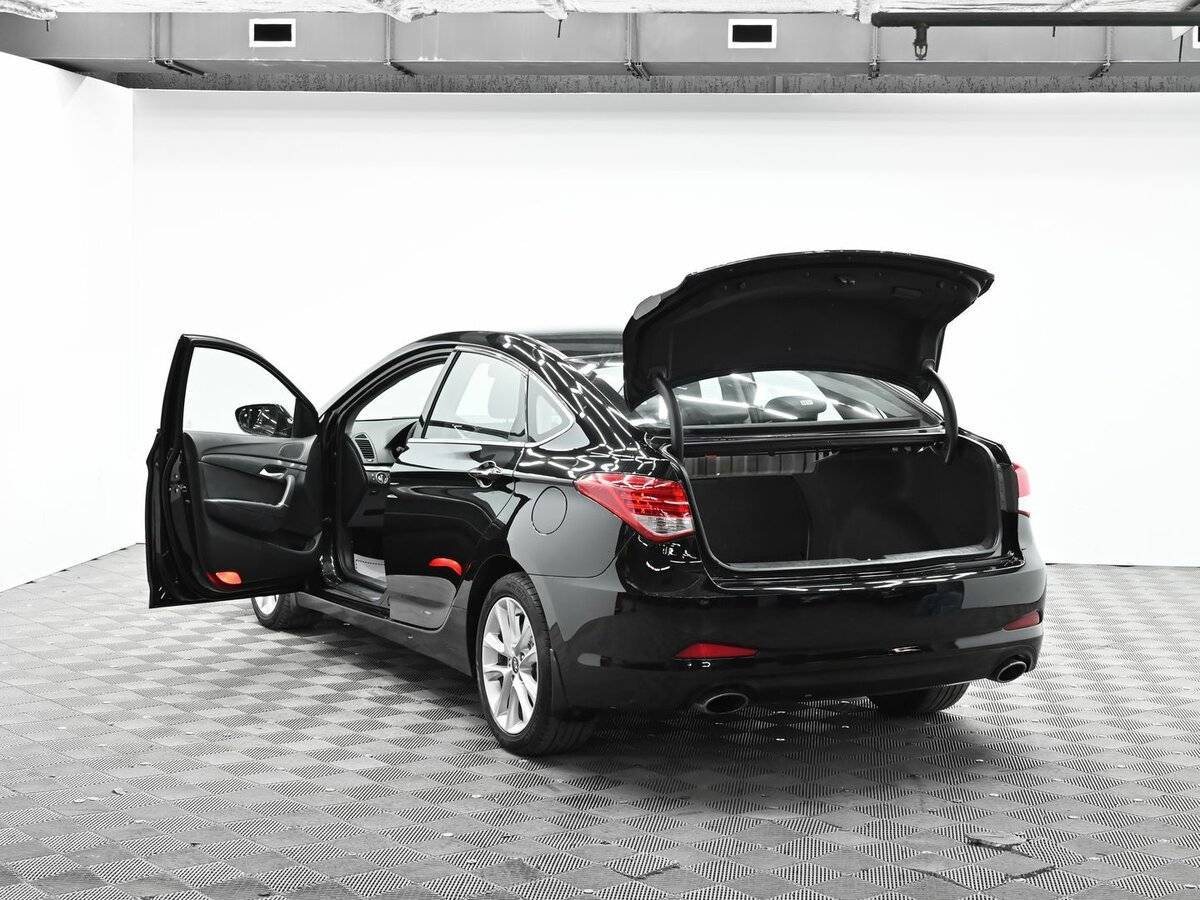 Купить Hyundai i40, 2015, 196 000 км, фото №5