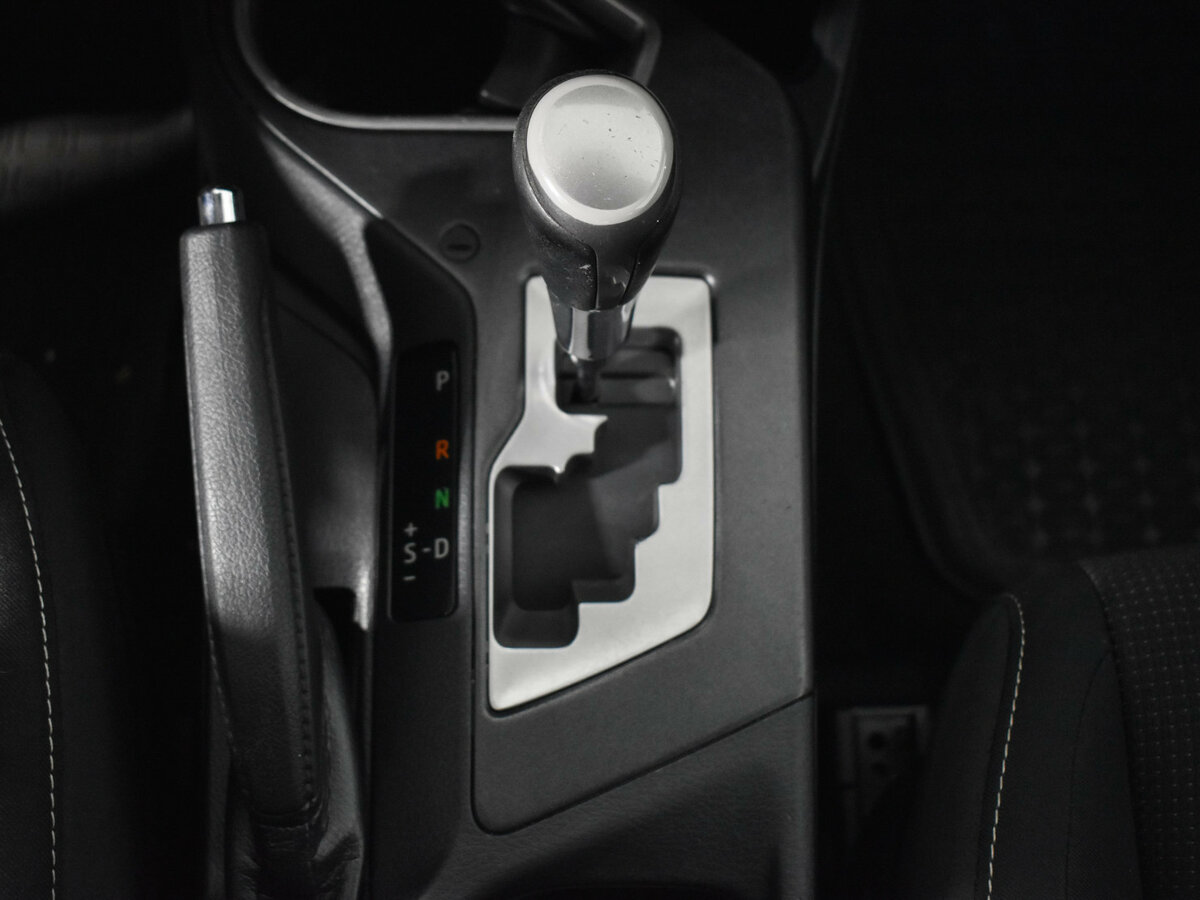 Купить Toyota RAV4 IV (XA40) Рестайлинг, 2018, 180 000 км, фото №9