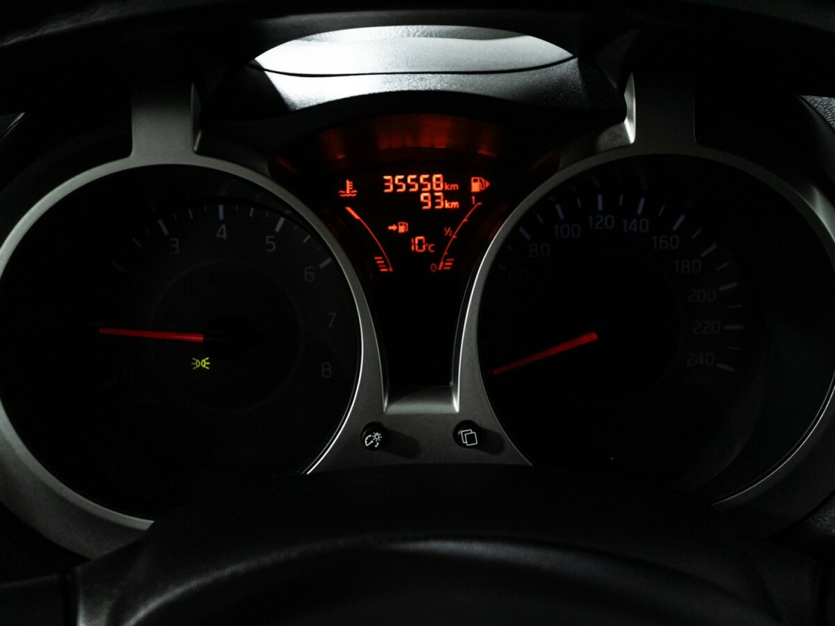 Купить Nissan Juke I Рестайлинг, 2017, 35 428 км, фото №12