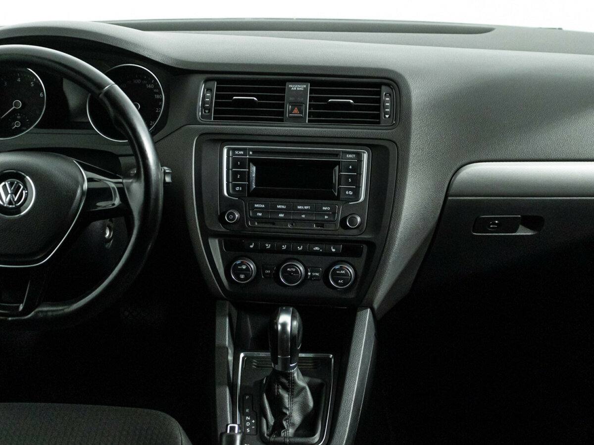 Купить Volkswagen Jetta VI Рестайлинг, 2016, 247 728 км, фото №14